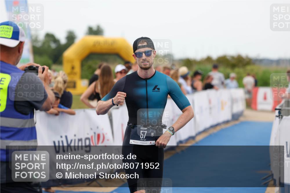 22.06.2025 - Viking Triathlon Michael Strokosch http://msf.ph/oto/8071952 22.06.2025 15:33:52 Ziel 57 meine-sportfotos.de