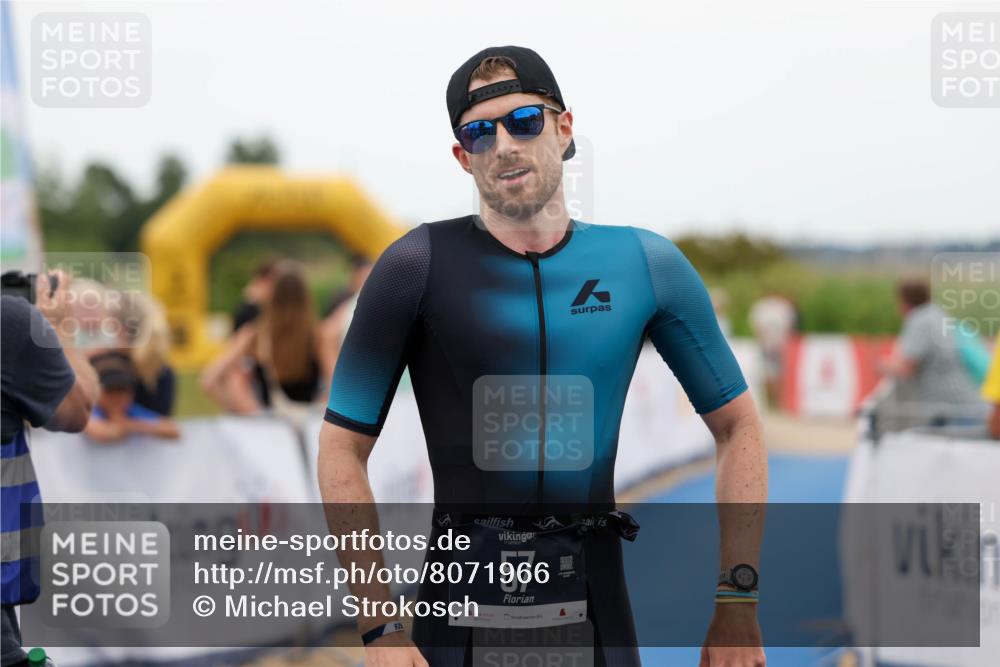 22.06.2025 - Viking Triathlon Michael Strokosch http://msf.ph/oto/8071966 22.06.2025 15:33:53 Ziel 57 meine-sportfotos.de