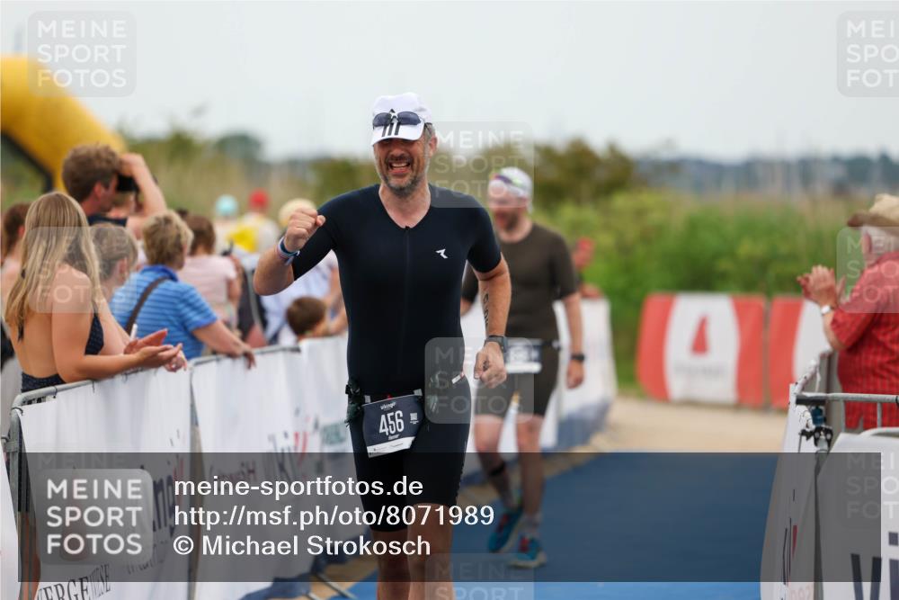 22.06.2025 - Viking Triathlon Michael Strokosch http://msf.ph/oto/8071989 22.06.2025 15:46:47 Ziel 456 meine-sportfotos.de
