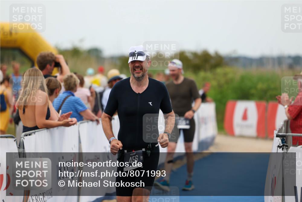 22.06.2025 - Viking Triathlon Michael Strokosch http://msf.ph/oto/8071993 22.06.2025 15:46:47 Ziel 456 meine-sportfotos.de