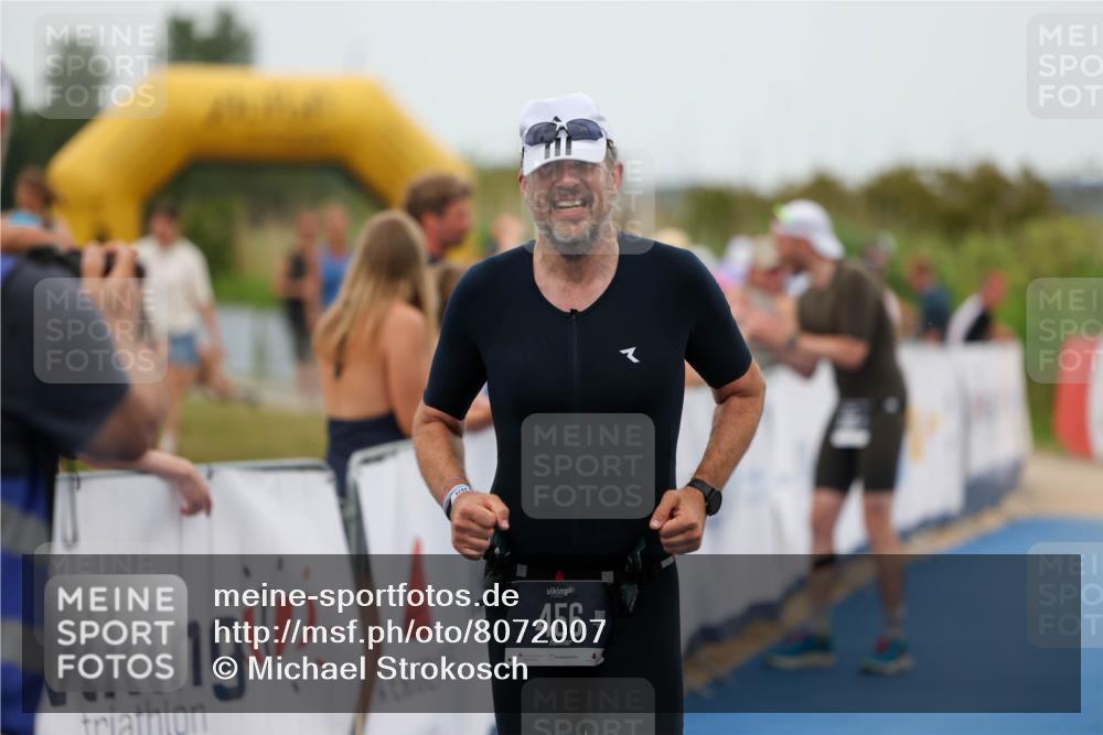 22.06.2025 - Viking Triathlon Michael Strokosch http://msf.ph/oto/8072007 22.06.2025 15:46:48 Ziel 456 meine-sportfotos.de