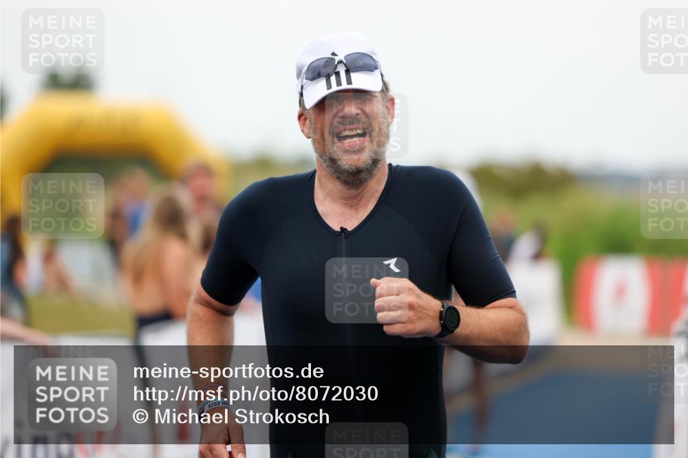 22.06.2025 - Viking Triathlon Michael Strokosch http://msf.ph/oto/8072030 22.06.2025 15:46:50 Ziel 335, 456 meine-sportfotos.de