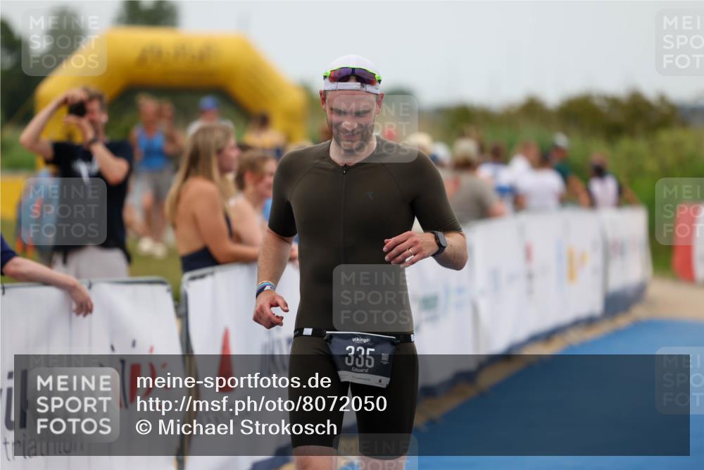 22.06.2025 - Viking Triathlon Michael Strokosch http://msf.ph/oto/8072050 22.06.2025 15:46:54 Ziel 335, 456 meine-sportfotos.de