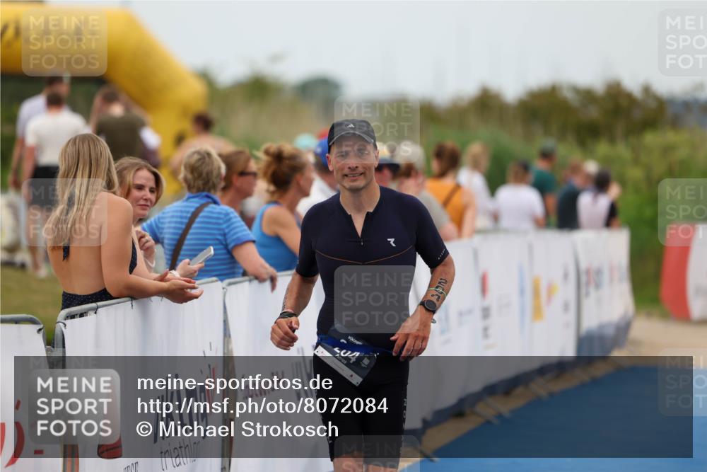 22.06.2025 - Viking Triathlon Michael Strokosch http://msf.ph/oto/8072084 22.06.2025 15:47:22 Ziel 204 meine-sportfotos.de
