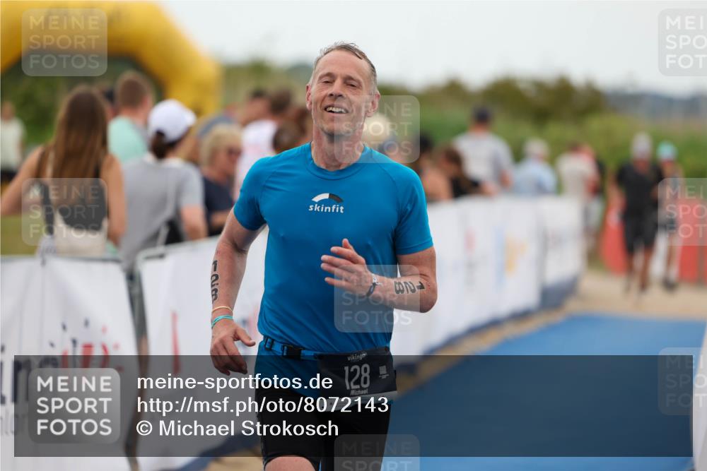 22.06.2025 - Viking Triathlon Michael Strokosch http://msf.ph/oto/8072143 22.06.2025 15:34:56 Ziel 128 meine-sportfotos.de