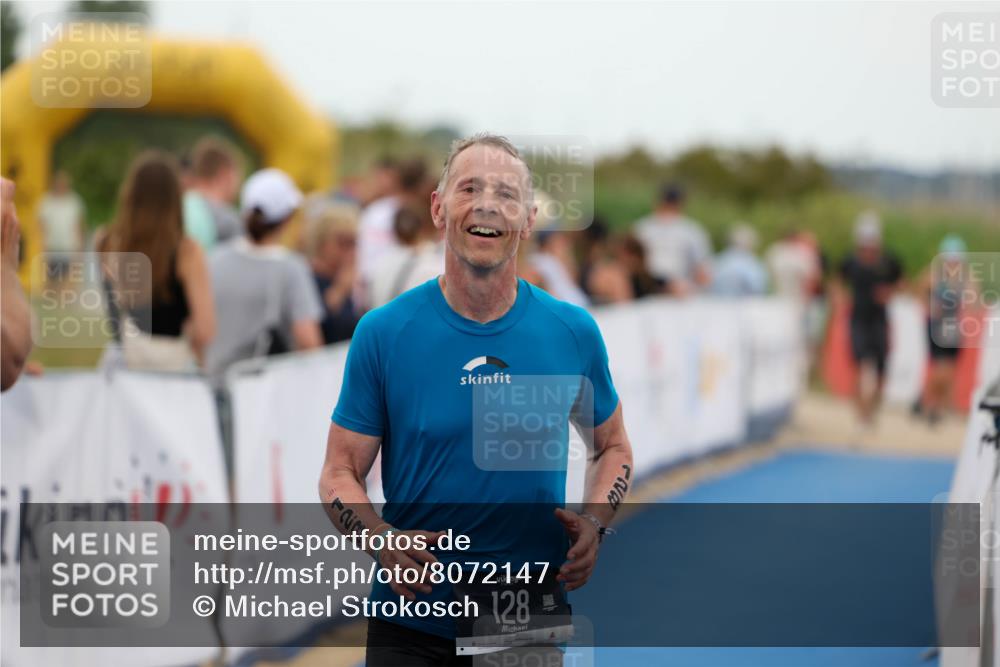 22.06.2025 - Viking Triathlon Michael Strokosch http://msf.ph/oto/8072147 22.06.2025 15:34:56 Ziel 128 meine-sportfotos.de