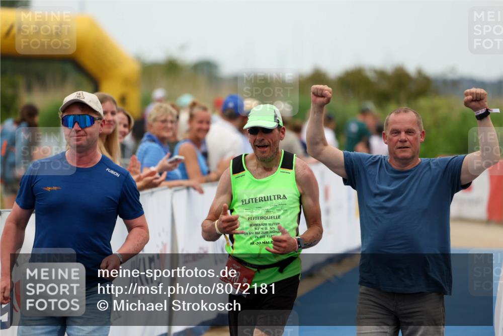 22.06.2025 - Viking Triathlon Michael Strokosch http://msf.ph/oto/8072181 22.06.2025 15:48:03 Ziel 618 meine-sportfotos.de