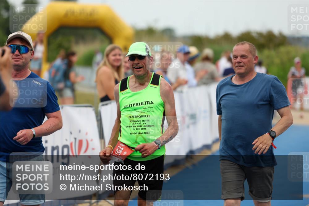 22.06.2025 - Viking Triathlon Michael Strokosch http://msf.ph/oto/8072193 22.06.2025 15:48:04 Ziel 618 meine-sportfotos.de
