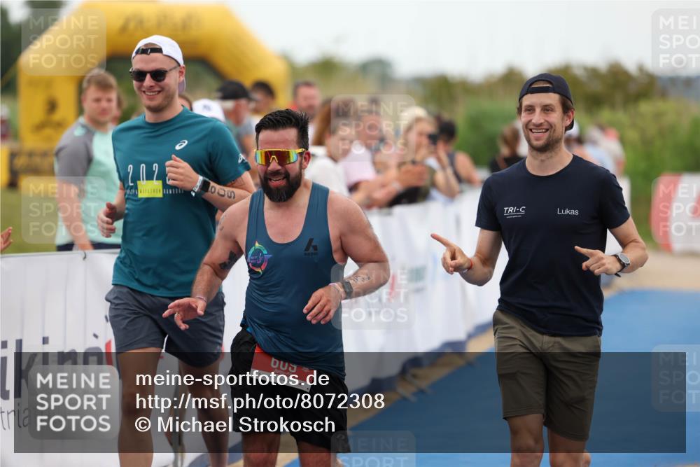22.06.2025 - Viking Triathlon Michael Strokosch http://msf.ph/oto/8072308 22.06.2025 15:35:33 Ziel 609 meine-sportfotos.de