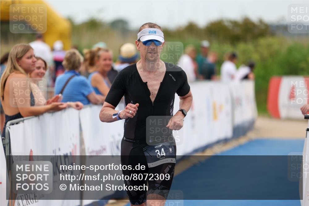 22.06.2025 - Viking Triathlon Michael Strokosch http://msf.ph/oto/8072309 22.06.2025 15:49:54 Ziel 34 meine-sportfotos.de