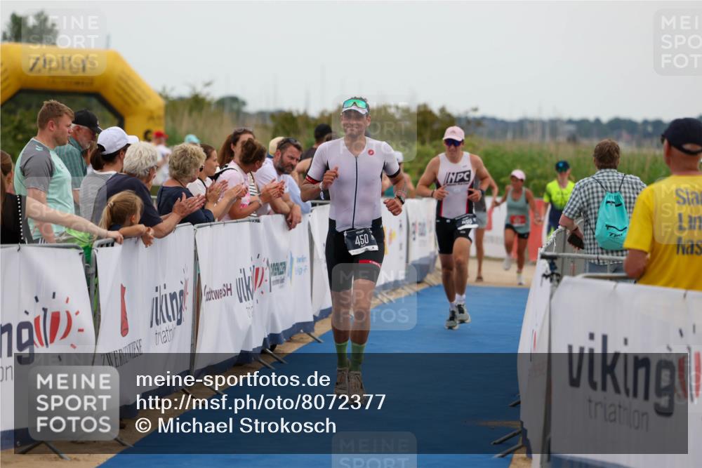 22.06.2025 - Viking Triathlon Michael Strokosch http://msf.ph/oto/8072377 22.06.2025 15:37:02 Ziel 450, 480, 659 meine-sportfotos.de