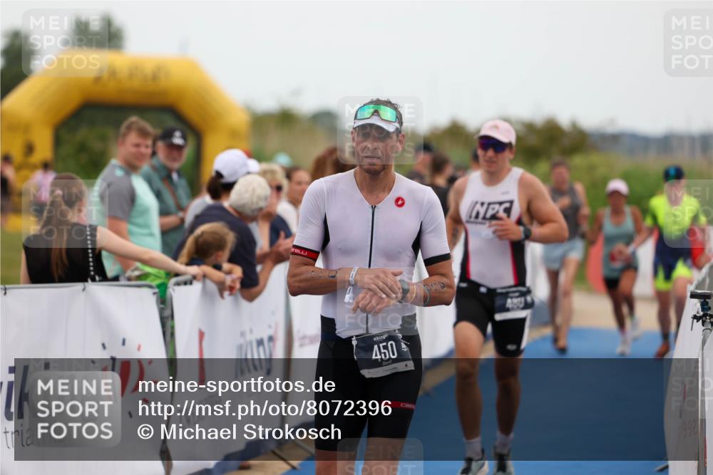 22.06.2025 - Viking Triathlon Michael Strokosch http://msf.ph/oto/8072396 22.06.2025 15:37:04 Ziel 450, 480, 659 meine-sportfotos.de