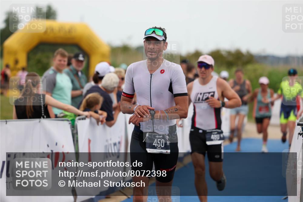 22.06.2025 - Viking Triathlon Michael Strokosch http://msf.ph/oto/8072398 22.06.2025 15:37:04 Ziel 450, 480, 659 meine-sportfotos.de
