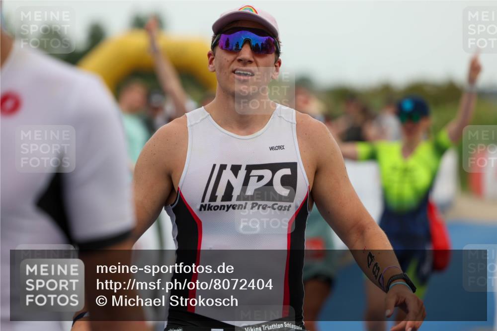 22.06.2025 - Viking Triathlon Michael Strokosch http://msf.ph/oto/8072404 22.06.2025 15:37:08 Ziel 450, 480, 659 meine-sportfotos.de