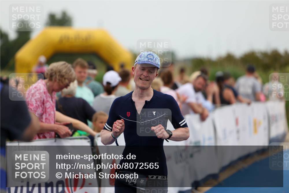 22.06.2025 - Viking Triathlon Michael Strokosch http://msf.ph/oto/8072565 22.06.2025 15:38:59 Ziel 194 meine-sportfotos.de