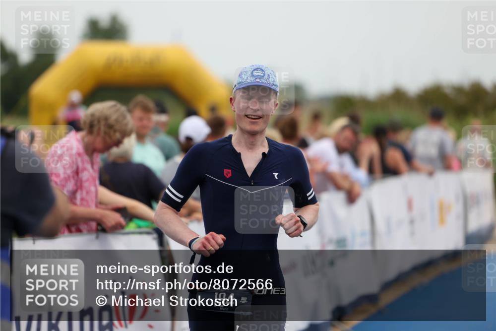 22.06.2025 - Viking Triathlon Michael Strokosch http://msf.ph/oto/8072566 22.06.2025 15:38:59 Ziel 194 meine-sportfotos.de