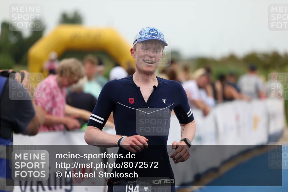 22.06.2025 - Viking Triathlon Michael Strokosch http://msf.ph/oto/8072572 22.06.2025 15:38:59 Ziel 194 meine-sportfotos.de