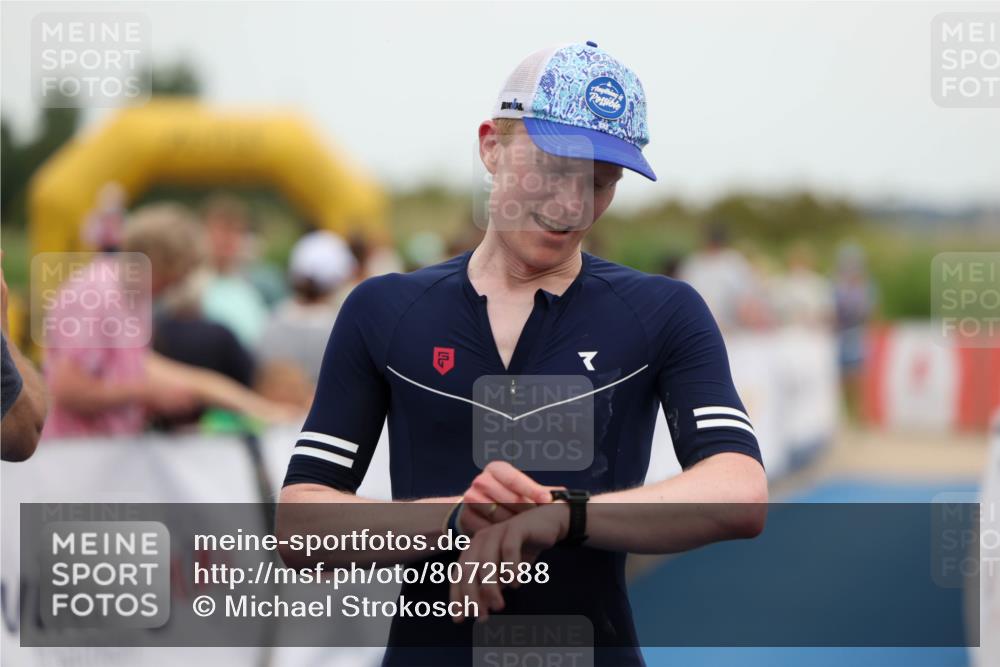 22.06.2025 - Viking Triathlon Michael Strokosch http://msf.ph/oto/8072588 22.06.2025 15:39:01 Ziel 194 meine-sportfotos.de
