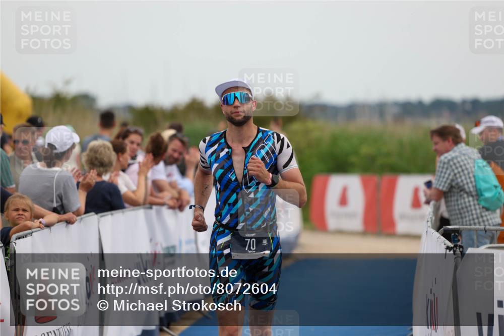 22.06.2025 - Viking Triathlon Michael Strokosch http://msf.ph/oto/8072604 22.06.2025 15:39:10 Ziel 70 meine-sportfotos.de