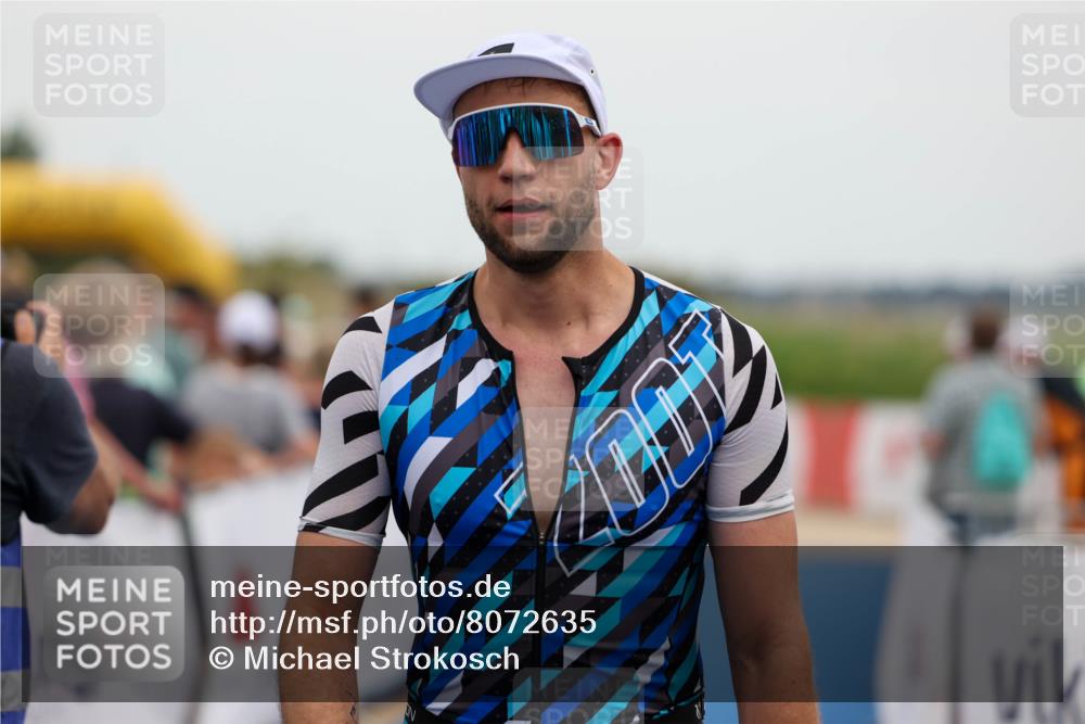 22.06.2025 - Viking Triathlon Michael Strokosch http://msf.ph/oto/8072635 22.06.2025 15:39:13 Ziel 70 meine-sportfotos.de