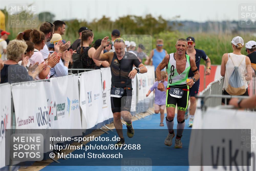 22.06.2025 - Viking Triathlon Michael Strokosch http://msf.ph/oto/8072688 22.06.2025 15:39:58 Ziel 170, 180, 248 meine-sportfotos.de