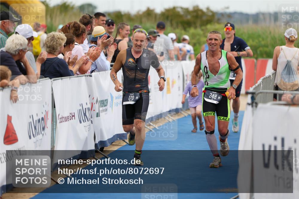 22.06.2025 - Viking Triathlon Michael Strokosch http://msf.ph/oto/8072697 22.06.2025 15:39:59 Ziel 170, 180, 248 meine-sportfotos.de