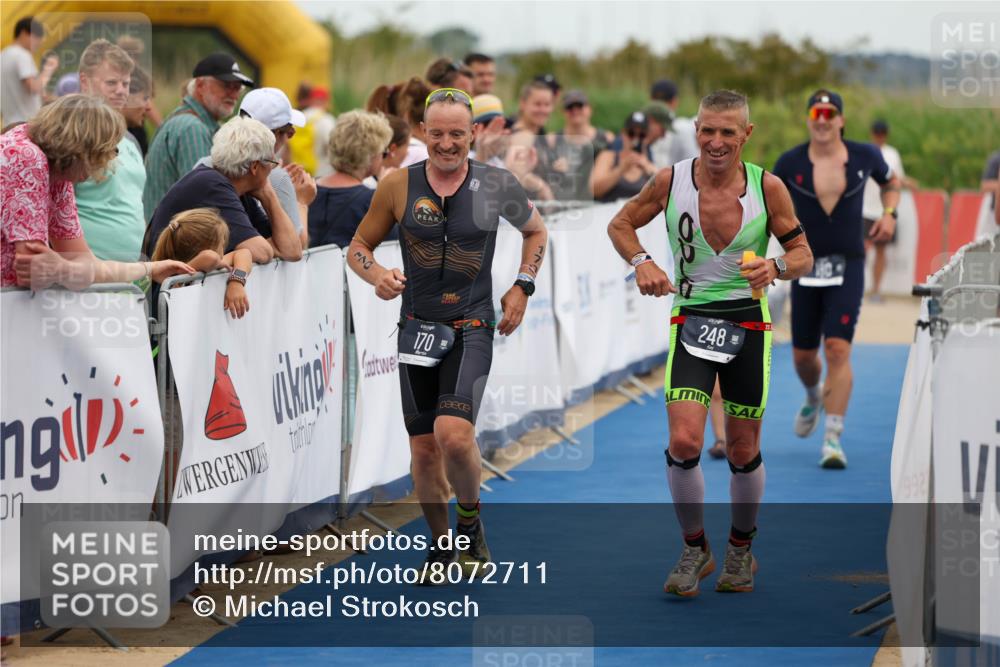 22.06.2025 - Viking Triathlon Michael Strokosch http://msf.ph/oto/8072711 22.06.2025 15:40:00 Ziel 170, 180, 248 meine-sportfotos.de