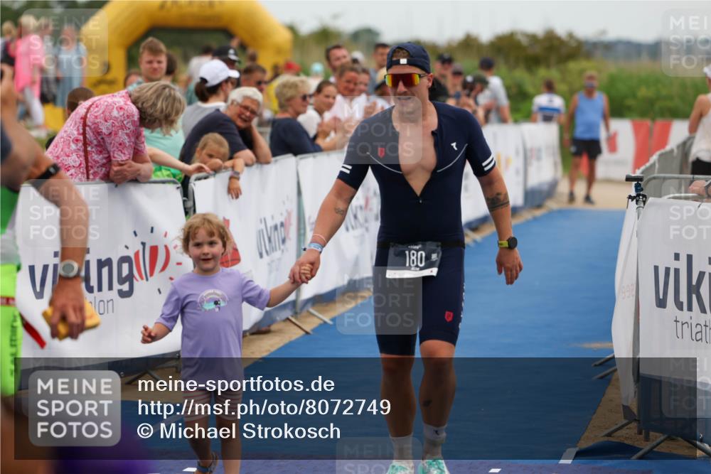 22.06.2025 - Viking Triathlon Michael Strokosch http://msf.ph/oto/8072749 22.06.2025 15:40:04 Ziel 170, 180, 248 meine-sportfotos.de