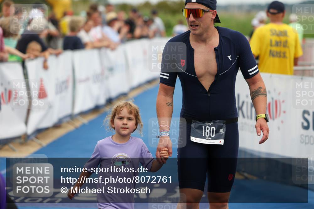 22.06.2025 - Viking Triathlon Michael Strokosch http://msf.ph/oto/8072761 22.06.2025 15:40:07 Ziel 170, 180, 248 meine-sportfotos.de