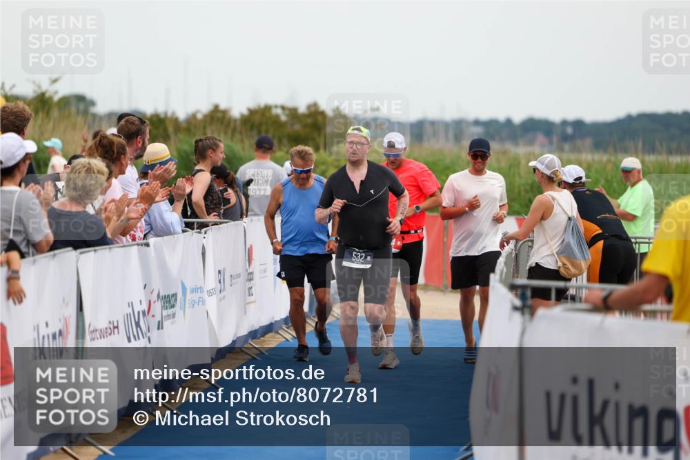 22.06.2025 - Viking Triathlon Michael Strokosch http://msf.ph/oto/8072781 22.06.2025 15:40:15 Ziel 532, 644 meine-sportfotos.de