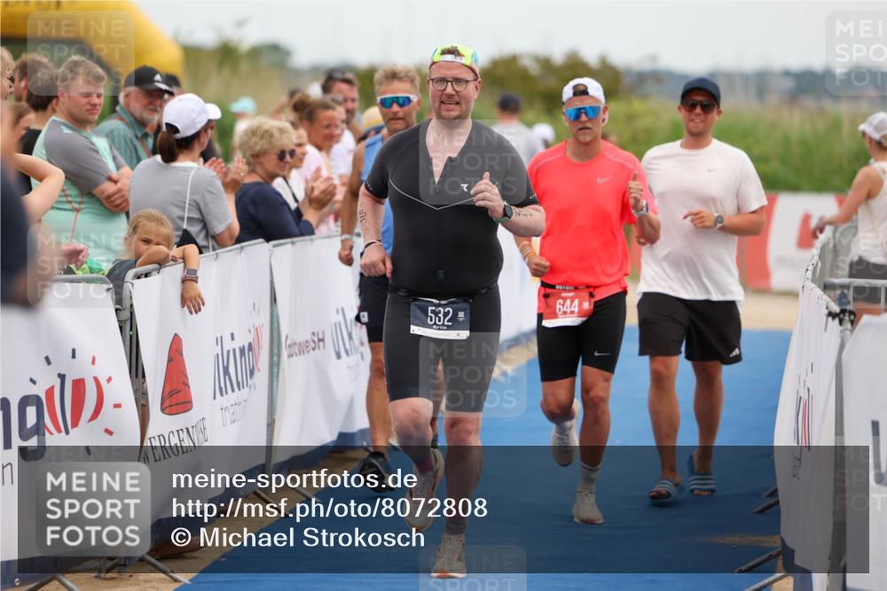 22.06.2025 - Viking Triathlon Michael Strokosch http://msf.ph/oto/8072808 22.06.2025 15:40:18 Ziel 532, 644 meine-sportfotos.de