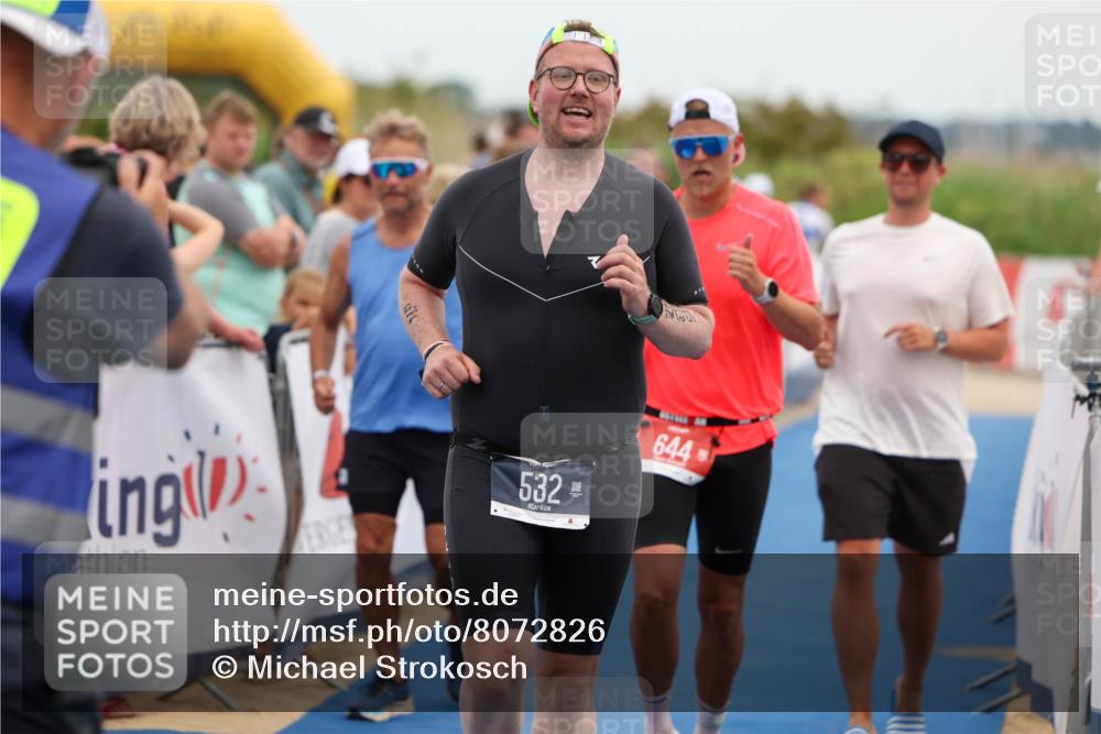 22.06.2025 - Viking Triathlon Michael Strokosch http://msf.ph/oto/8072826 22.06.2025 15:40:19 Ziel 532, 644 meine-sportfotos.de