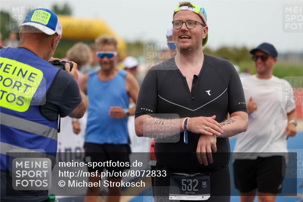 22.06.2025 - Viking Triathlon Michael Strokosch http://msf.ph/oto/8072833 22.06.2025 15:40:21 Ziel 532, 644 meine-sportfotos.de