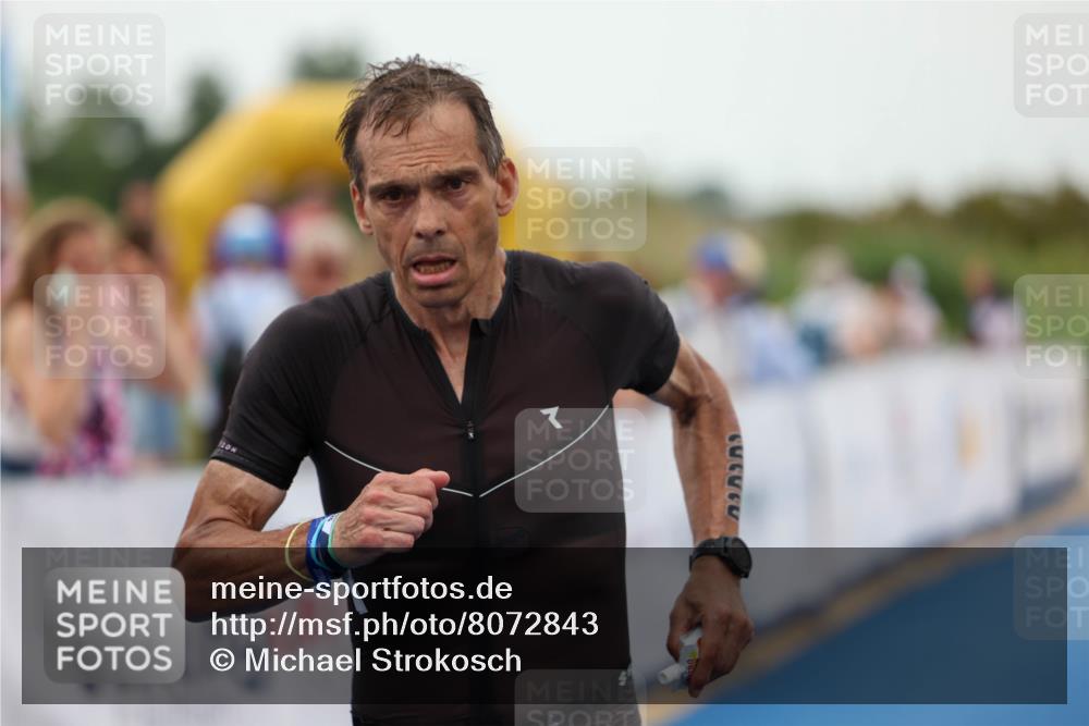 22.06.2025 - Viking Triathlon Michael Strokosch http://msf.ph/oto/8072843 22.06.2025 15:55:49 Ziel 222 meine-sportfotos.de