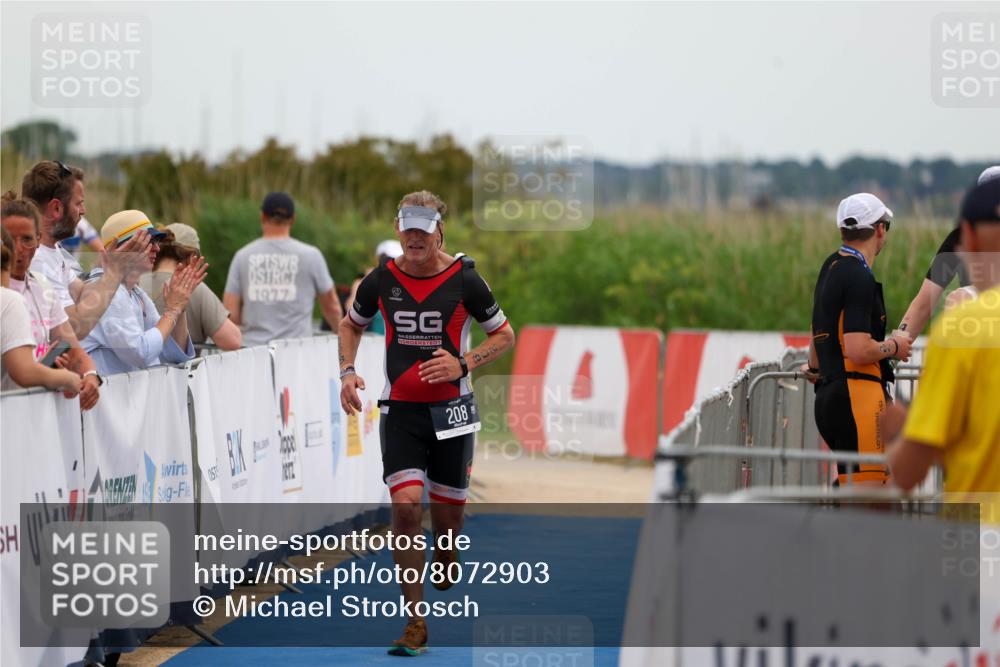22.06.2025 - Viking Triathlon Michael Strokosch http://msf.ph/oto/8072903 22.06.2025 15:41:20 Ziel 208 meine-sportfotos.de