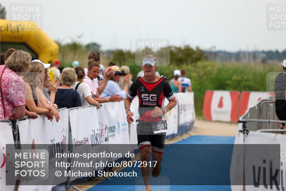 22.06.2025 - Viking Triathlon Michael Strokosch http://msf.ph/oto/8072917 22.06.2025 15:41:21 Ziel 208 meine-sportfotos.de