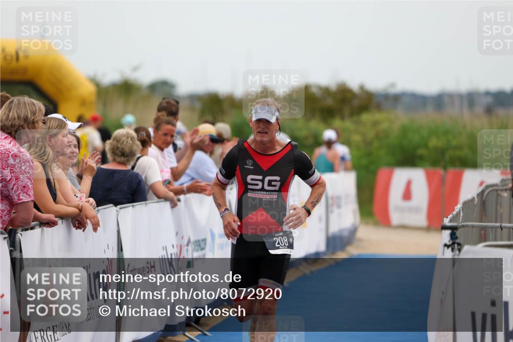 22.06.2025 - Viking Triathlon Michael Strokosch http://msf.ph/oto/8072920 22.06.2025 15:41:21 Ziel 208 meine-sportfotos.de
