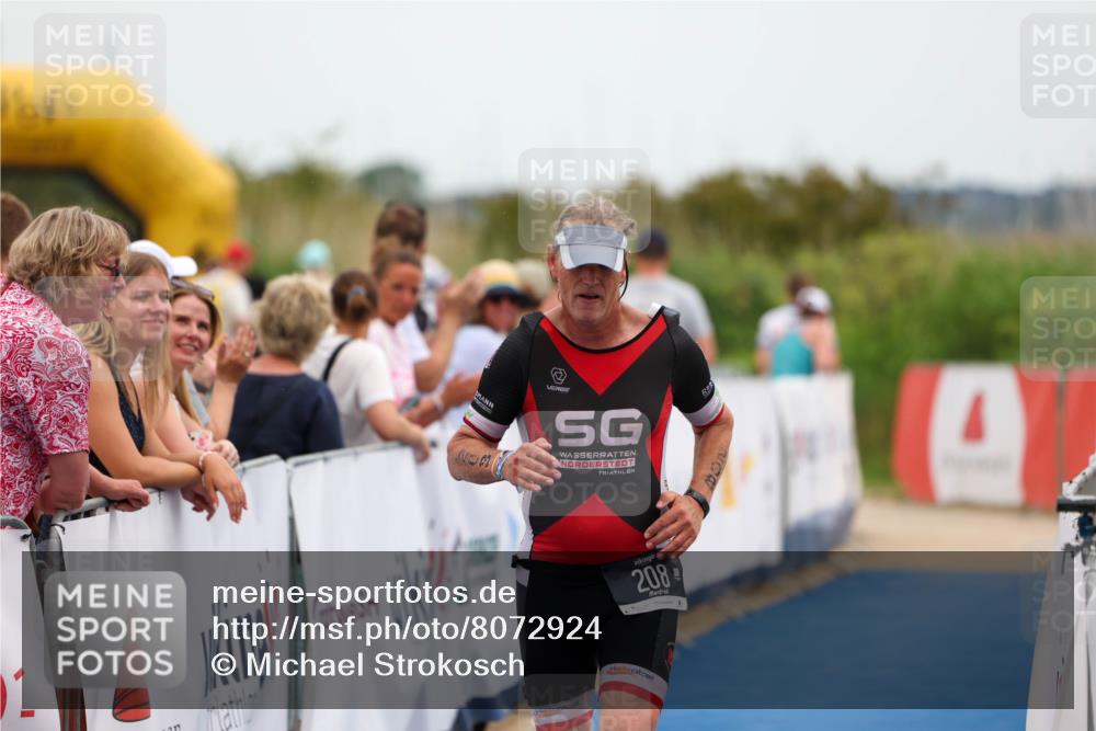 22.06.2025 - Viking Triathlon Michael Strokosch http://msf.ph/oto/8072924 22.06.2025 15:41:22 Ziel 208 meine-sportfotos.de