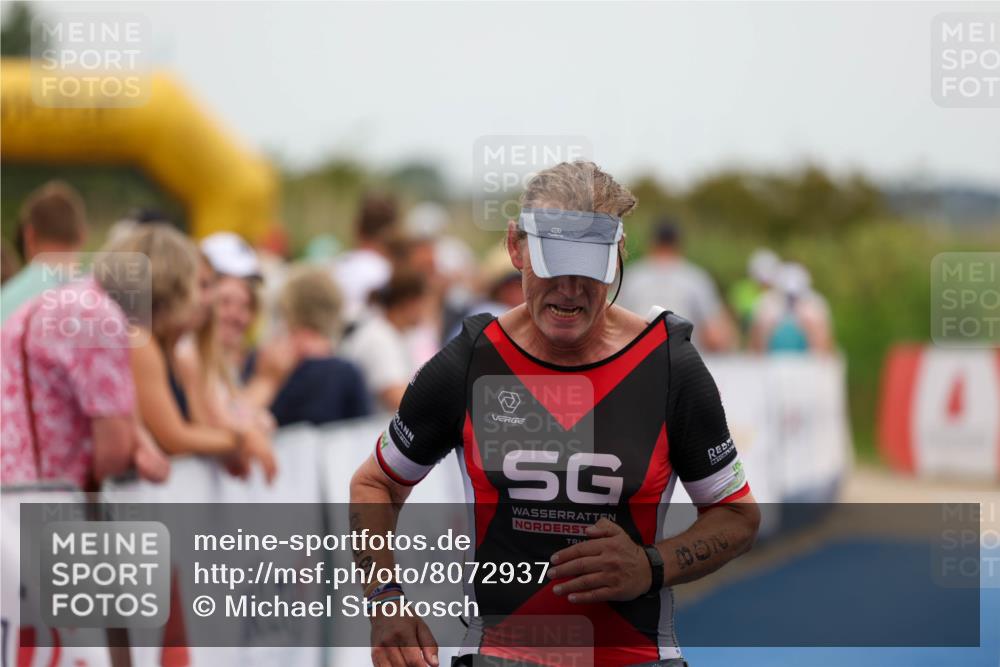 22.06.2025 - Viking Triathlon Michael Strokosch http://msf.ph/oto/8072937 22.06.2025 15:41:23 Ziel 208 meine-sportfotos.de