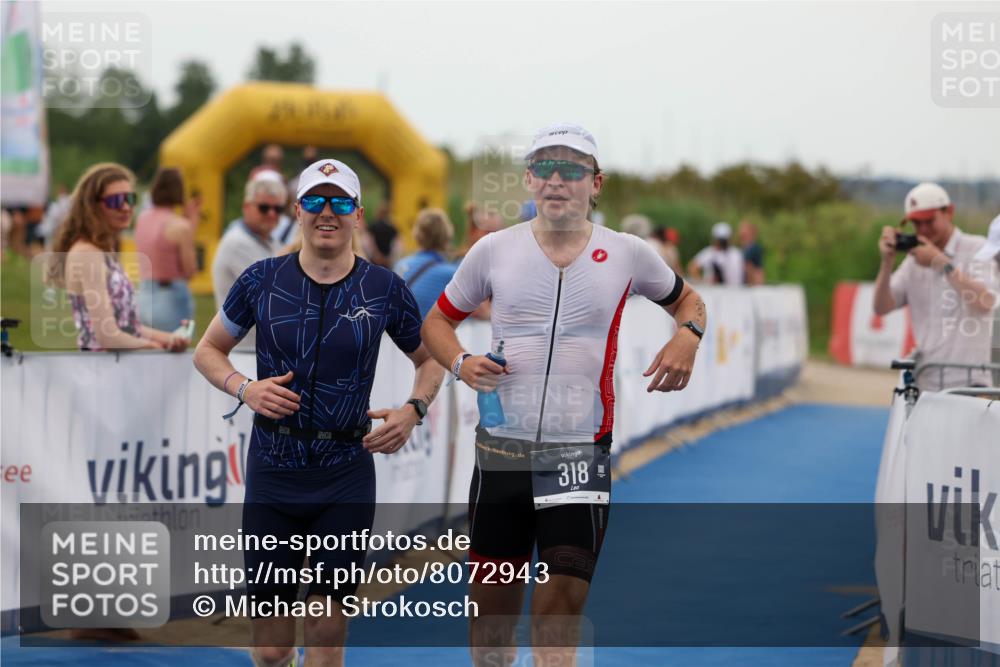 22.06.2025 - Viking Triathlon Michael Strokosch http://msf.ph/oto/8072943 22.06.2025 15:56:59 Ziel 318, 328 meine-sportfotos.de