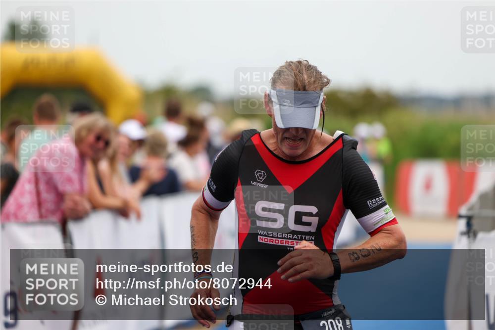 22.06.2025 - Viking Triathlon Michael Strokosch http://msf.ph/oto/8072944 22.06.2025 15:41:24 Ziel 208 meine-sportfotos.de