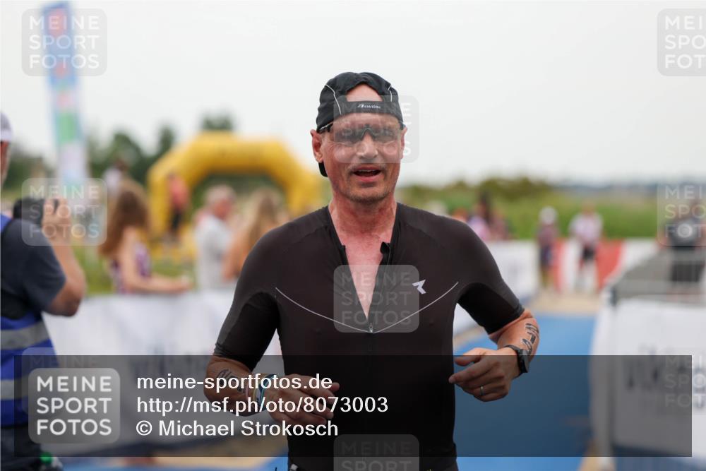 22.06.2025 - Viking Triathlon Michael Strokosch http://msf.ph/oto/8073003 22.06.2025 15:57:48 Ziel 219 meine-sportfotos.de