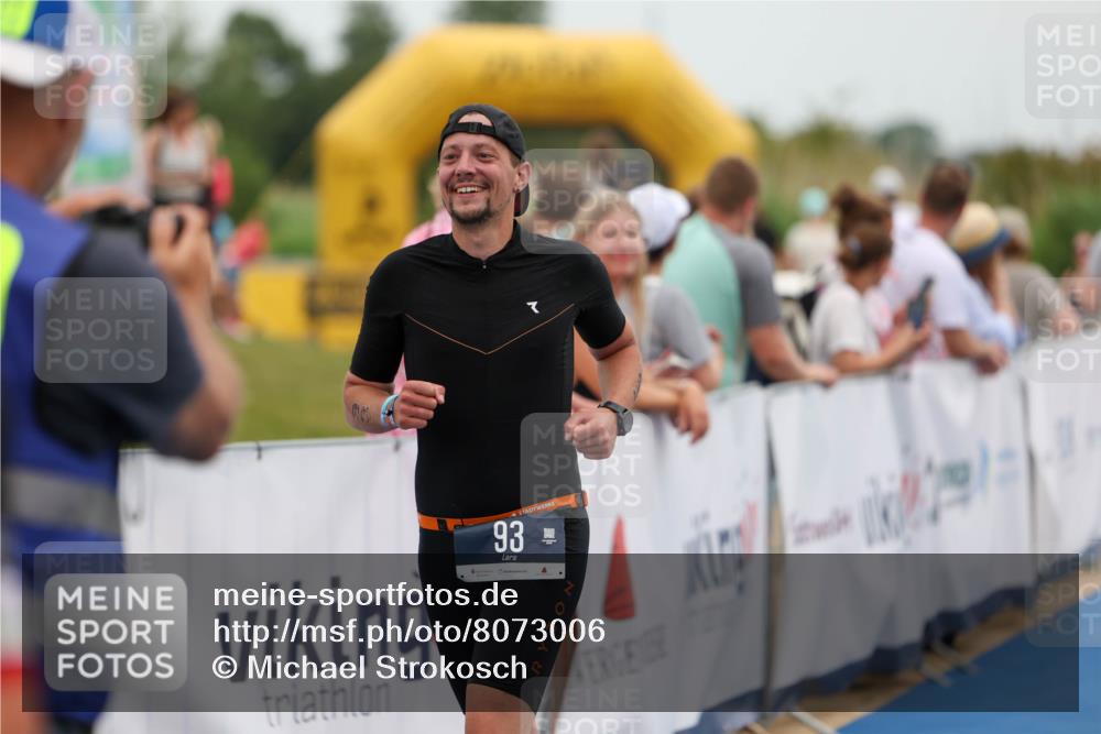 22.06.2025 - Viking Triathlon Michael Strokosch http://msf.ph/oto/8073006 22.06.2025 15:41:48 Ziel 93 meine-sportfotos.de