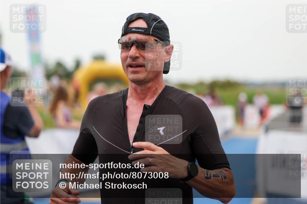 22.06.2025 - Viking Triathlon Michael Strokosch http://msf.ph/oto/8073008 22.06.2025 15:57:48 Ziel 219 meine-sportfotos.de