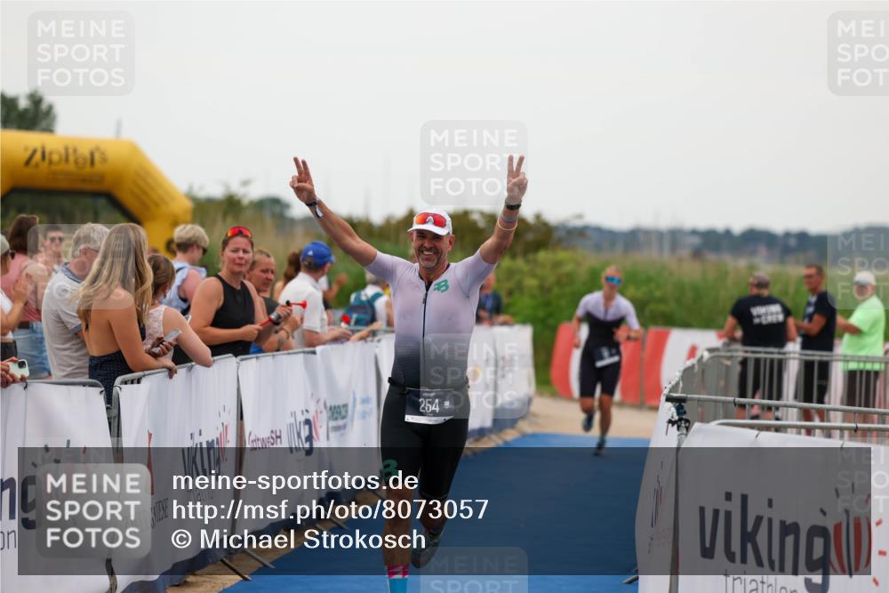 22.06.2025 - Viking Triathlon Michael Strokosch http://msf.ph/oto/8073057 22.06.2025 15:58:44 Ziel 18, 254 meine-sportfotos.de