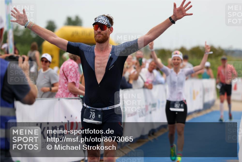 22.06.2025 - Viking Triathlon Michael Strokosch http://msf.ph/oto/8073065 22.06.2025 15:42:20 Ziel 64, 78, 172, 182 meine-sportfotos.de