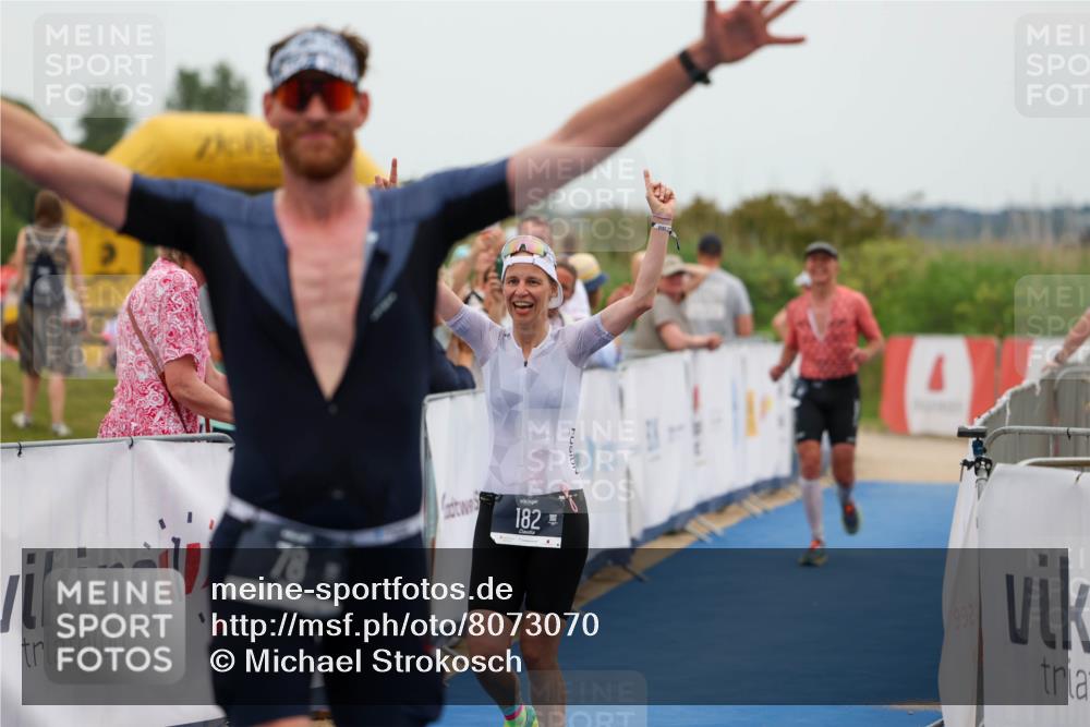 22.06.2025 - Viking Triathlon Michael Strokosch http://msf.ph/oto/8073070 22.06.2025 15:42:21 Ziel 64, 78, 172, 182 meine-sportfotos.de