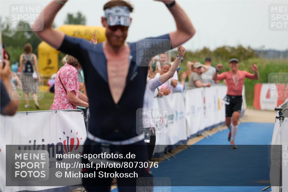 22.06.2025 - Viking Triathlon Michael Strokosch http://msf.ph/oto/8073076 22.06.2025 15:42:21 Ziel 64, 78, 172, 182 meine-sportfotos.de