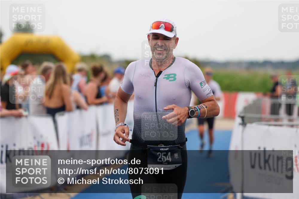22.06.2025 - Viking Triathlon Michael Strokosch http://msf.ph/oto/8073091 22.06.2025 15:58:46 Ziel 18, 254 meine-sportfotos.de