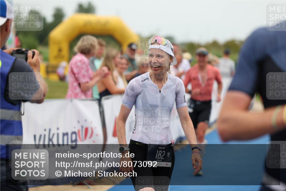 22.06.2025 - Viking Triathlon Michael Strokosch http://msf.ph/oto/8073092 22.06.2025 15:42:23 Ziel 64, 78, 172, 182 meine-sportfotos.de